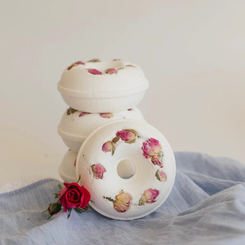 Пончик для ванны с розой